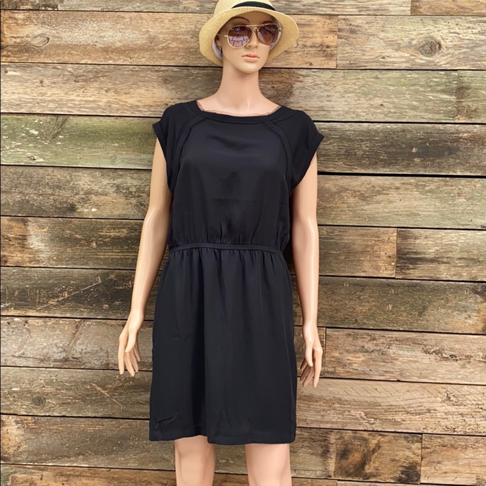 La Reine dress